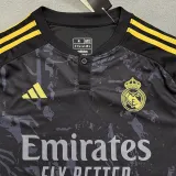 2024-25 RMA Black Special Edition Fans Training shirts (黄袖前灰)