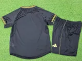 2025-26 RMA Black Special Edition Kids Player Version Soccer Jersey (球员童装)