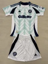 2025-26 New England Revolution  Home Kids Soccer Jersey (带章)