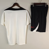 2025-26 LIV Khaki Training Short Suit (肩黑色)
