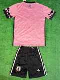 2025-26 Japan Pink Special Edition Kids Training (卡通猫)