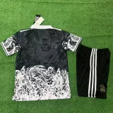 2025-26 RMA Black Special Edition Kids Training 三叶标