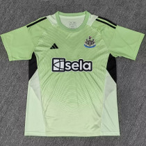 2025-26 Newcastle Goalkeeper Fans Soccer Jersey