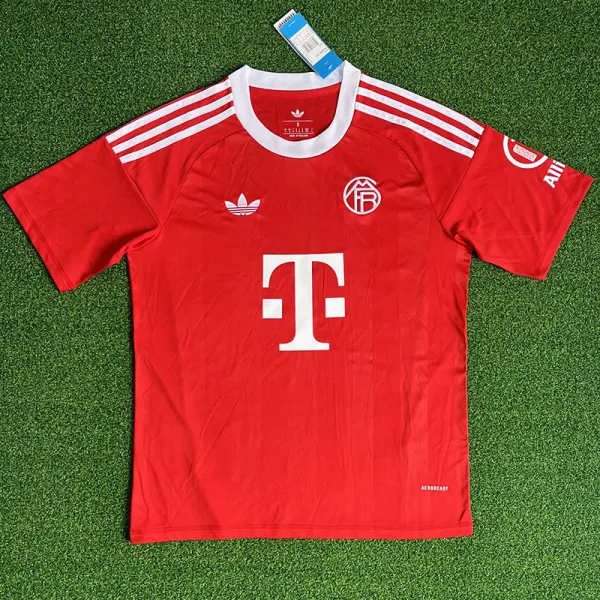 2025-26 Bayern Red Goalkeeper Fans Soccer Jersey