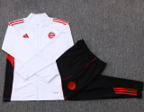 2025-26 Bayern White Kids Jacket Tracksuit #E2595(童装)