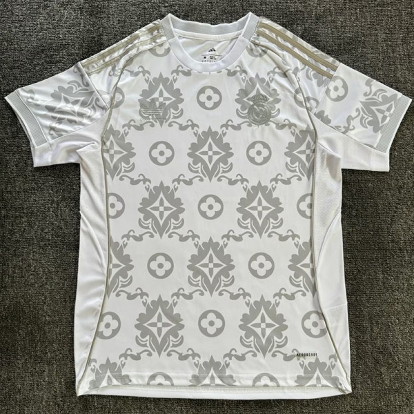 2025-26 RMA Silver Grey Special Edition Fans Training Shirts