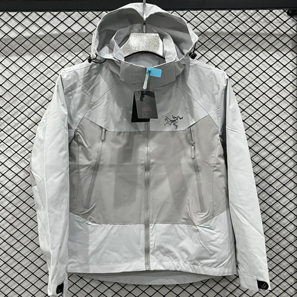 2025 ARC-TERYX Gray Outdoor Jackets #F882冲锋衣