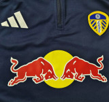 2025-26 Leeds United Black Half Pull Tracksuit (Pants Have Pocket)(半拉链)