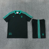 2025-26 LIV Black Training Short Suit