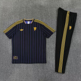 2026-27 Man Utd Black Short shirts and Long trousers Suit (圆领)