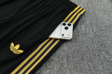 2026-27 Man Utd Black Short shirts and Long trousers Suit (圆领)