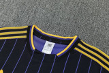 2026-27 Man Utd Black Short shirts and Long trousers Suit (圆领)