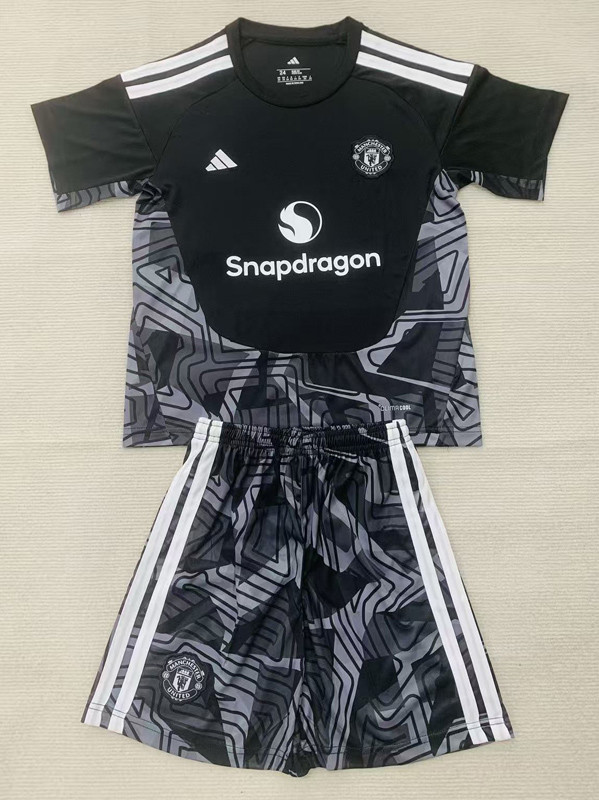 2026-27 Man Utd Black Goalkeeper Kids Soccer Jersey