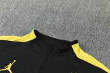 2026-27 Brazil Black Half Pull Tracksuit (半拉链)