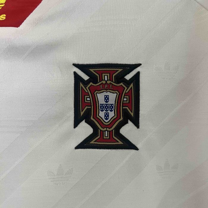 92-94 Portugal Away Retro Kit