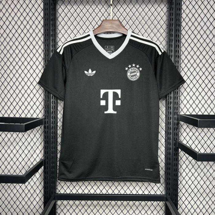Bayern Munich GoalKeeper jersey 24/25