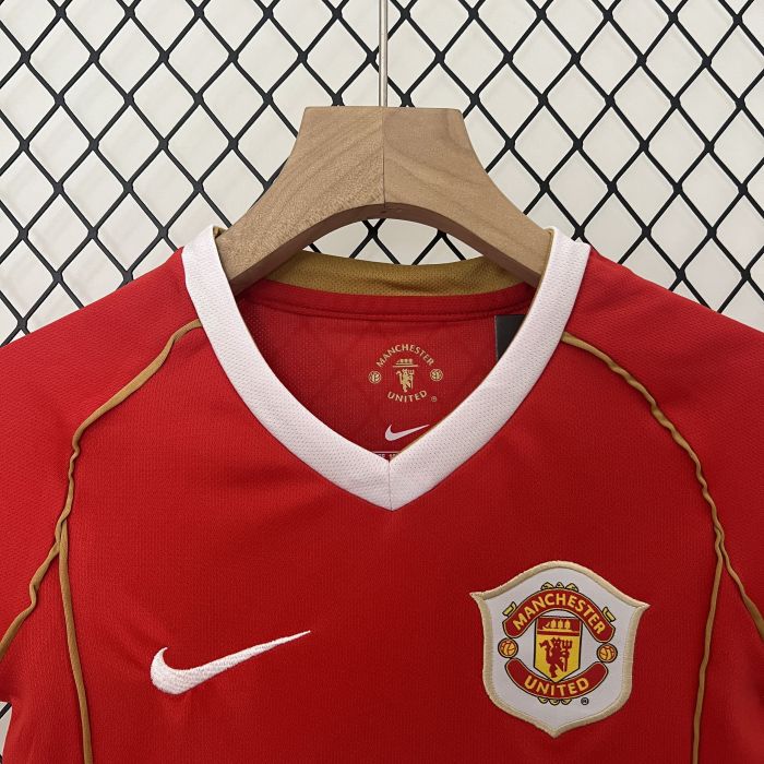 Manchester United 2006/07 Home Retro Kids Kits