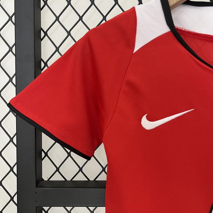 05-06 Manchester United Home Retro Kid Kits