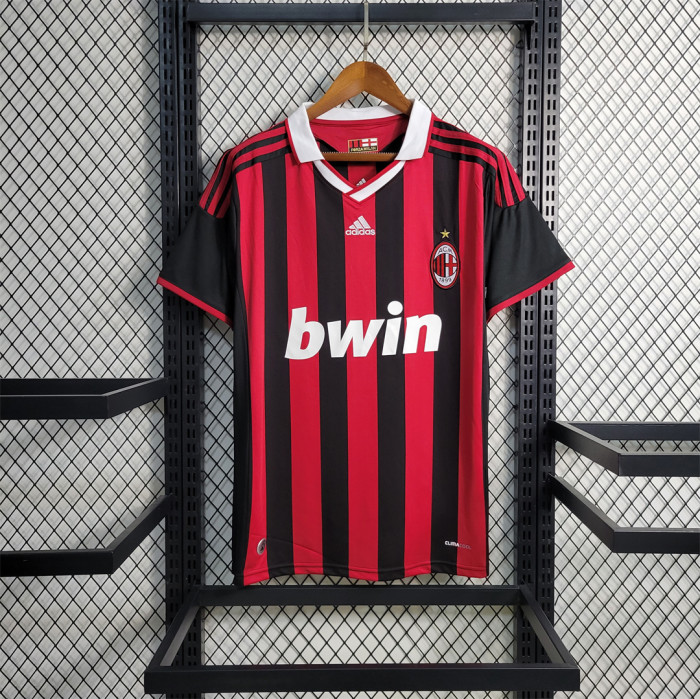 09-10 AC Milan home kit