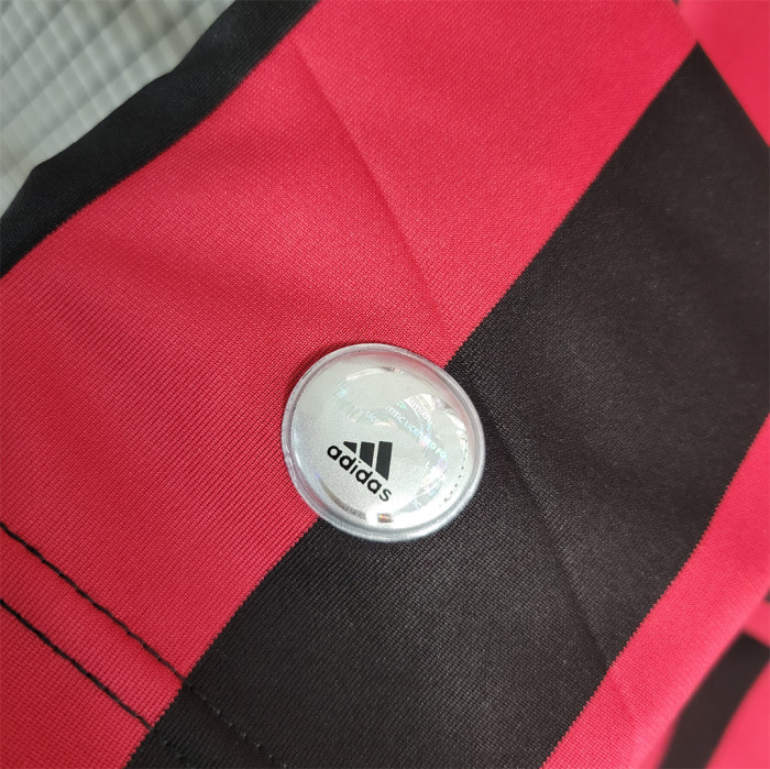 09-10 AC Milan home kit