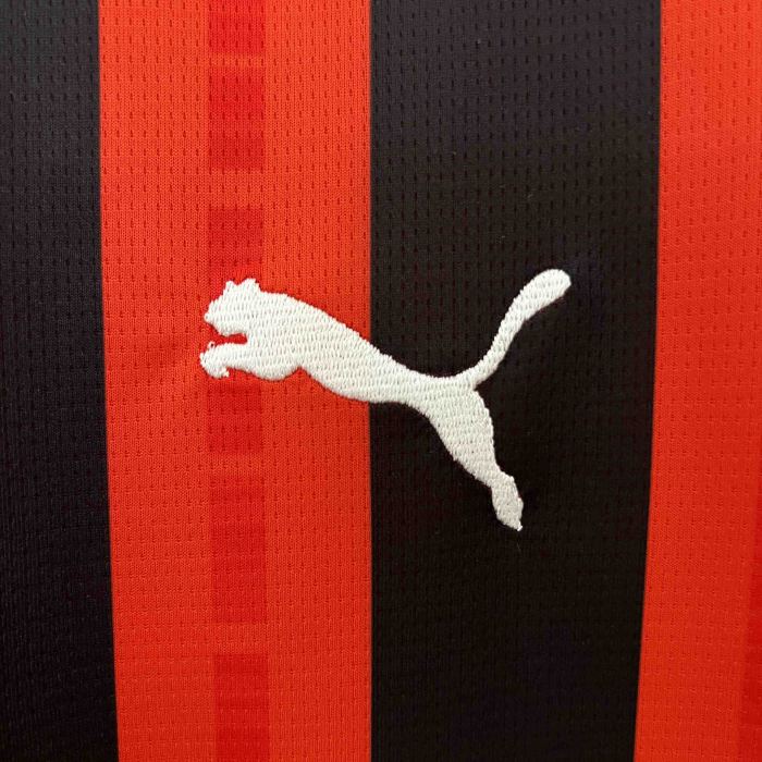 AC Milan Jersey 24/25 Home Kit