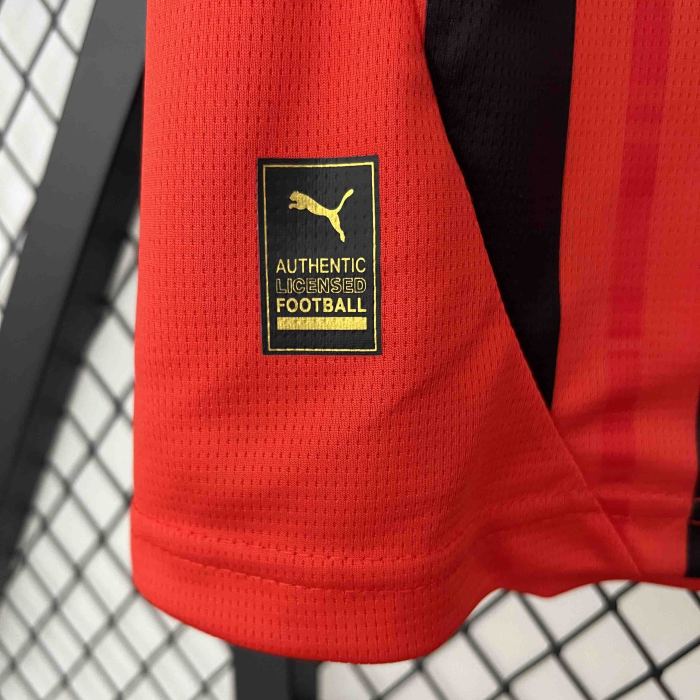 AC Milan Jersey 24/25 Home Kit
