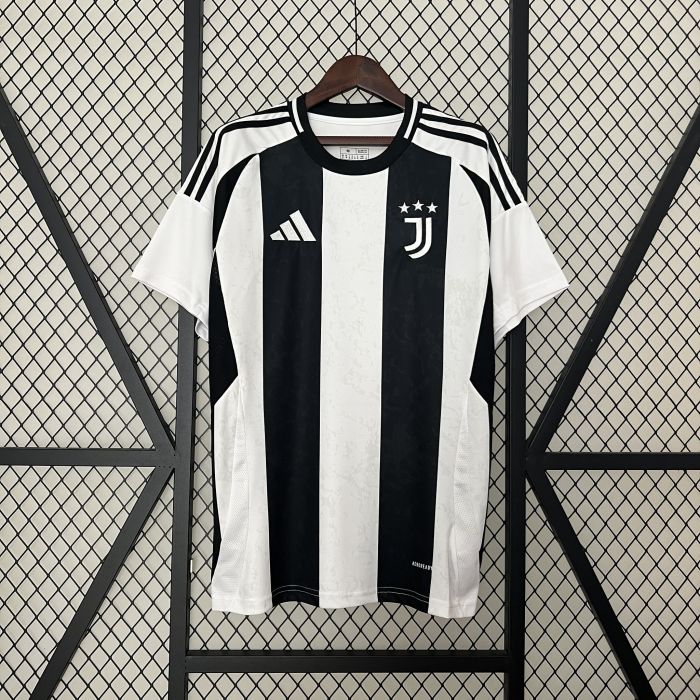 Juventus Jersey 24/25 Home Kit