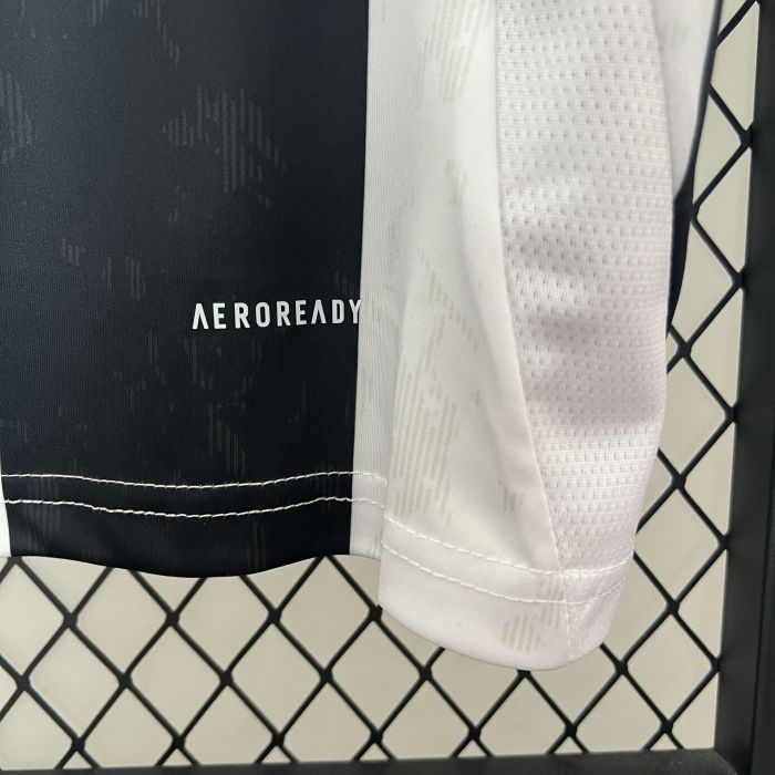 Juventus Jersey 24/25 Home Kit