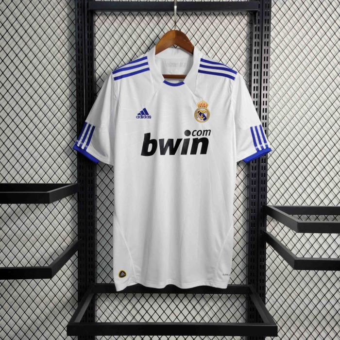 Real Madrid 2010-11 jersey retro home kit