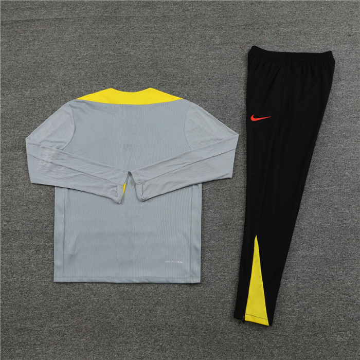 Liverpool Tracksuit 24/25 Light grey Quater Zip Training Kit