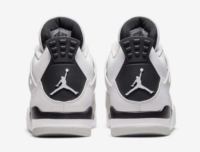 Air Jordan 4 “Military Black”