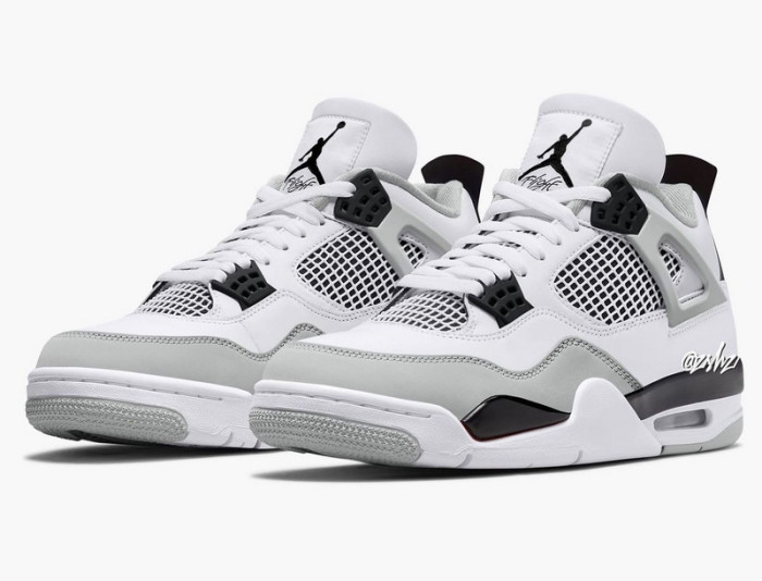 Air Jordan 4 “Military Black”