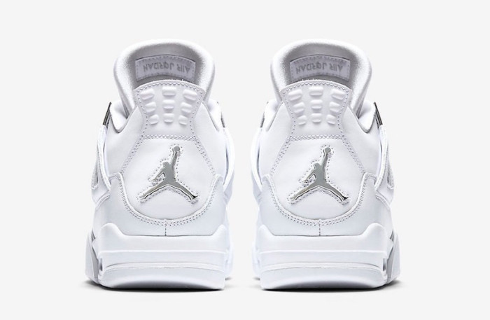Air Jordan 4 Retro