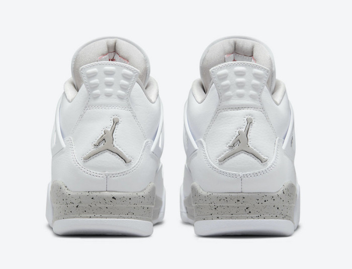 Air Jordan 4 “White Oreo”