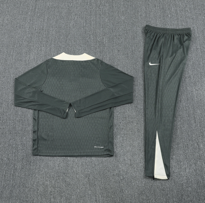 2526 Chelsea Army Green Player Edition Tracksuit training kit