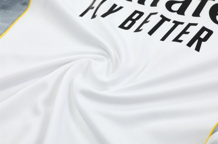 2526 Real Madrid short sleeved training kit white mens and kids