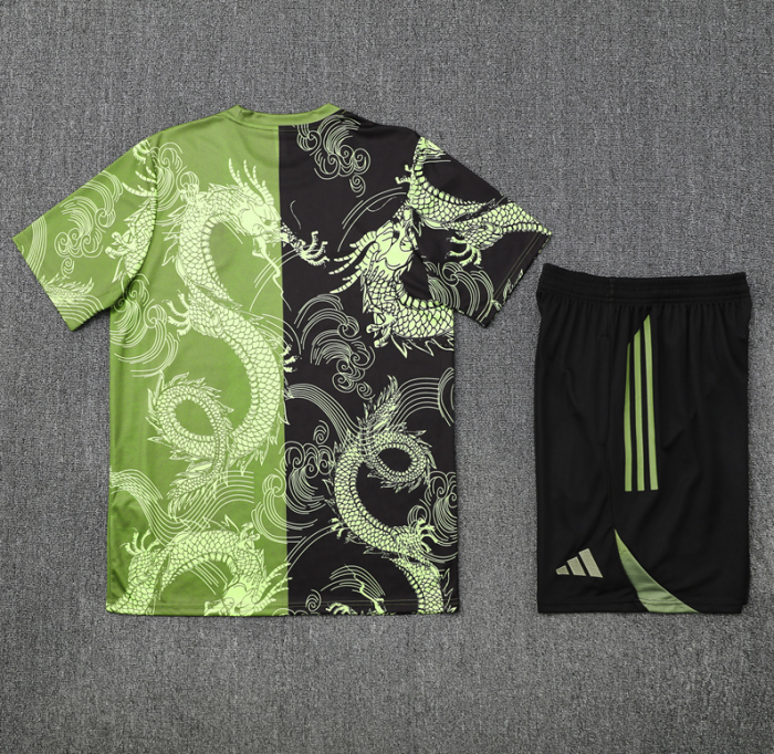 2526 Short-sleeved Real Madrid Black and Green training kit mens and kids
