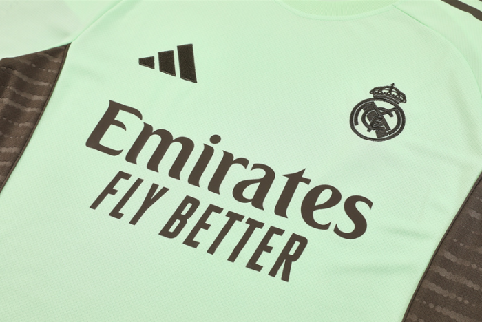 2526 Short sleeved Real Madrid Light Green training kit mens and kids