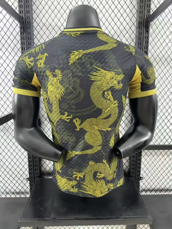 2526 Real Madrid Player version Golden Dragon Special Edition Jersey