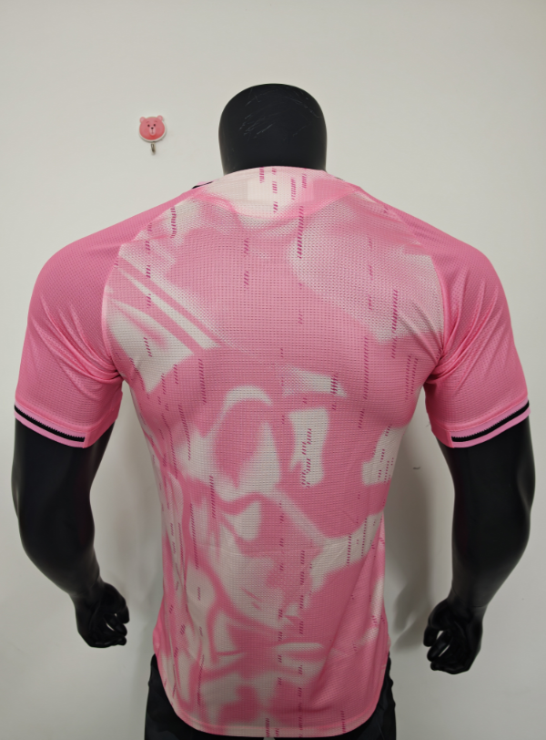 2526 Real Madrid Player version pink jersey