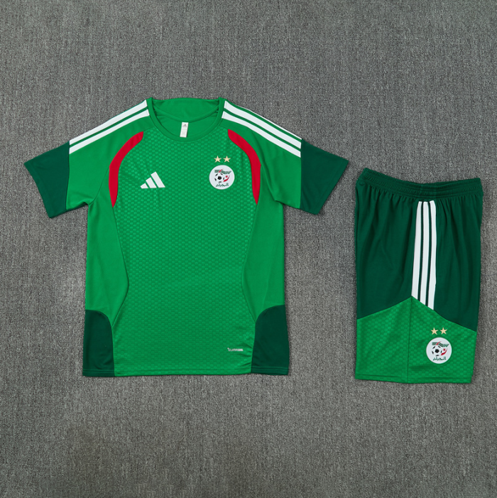 26 27 short sleeves green Algerian Football Club Algérie FC football Training