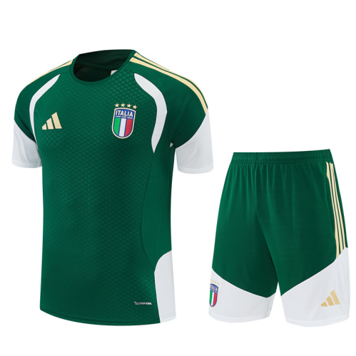 26 27 short sleeves Italy green Italian football club Training