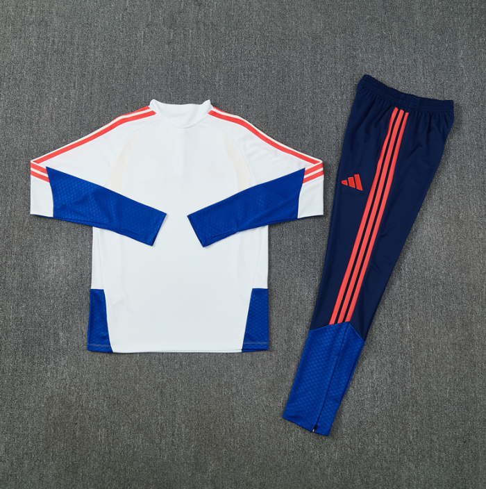 26 27 White Colombian Football Club tracksuit Quarter Zip Training