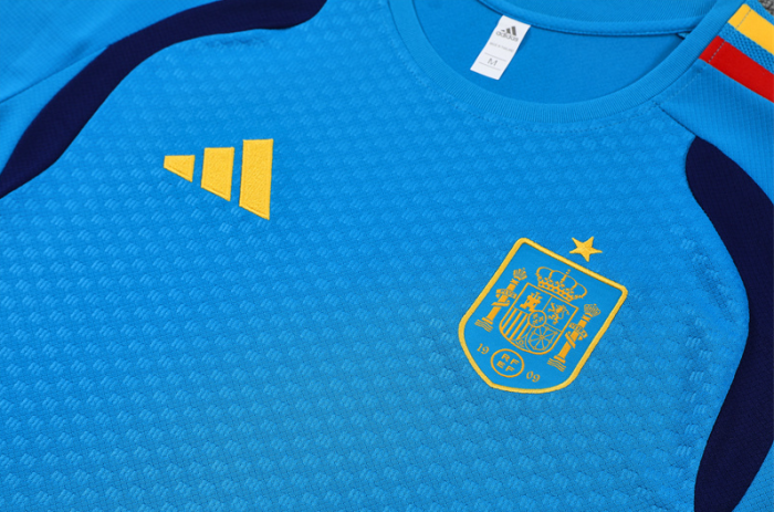 26 27 short sleeves España blue Spanish football club Training