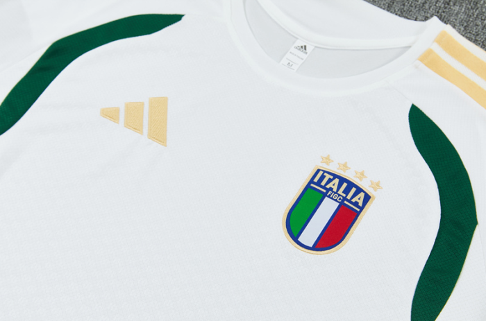 26 27 short sleeves Italy White Italian football club Training