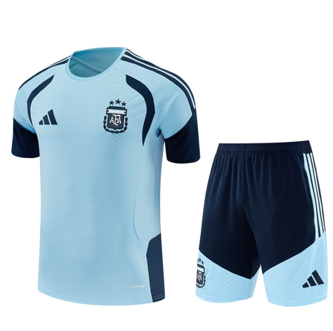 26 27 Light blue short sleeves Argentine Football Club Training