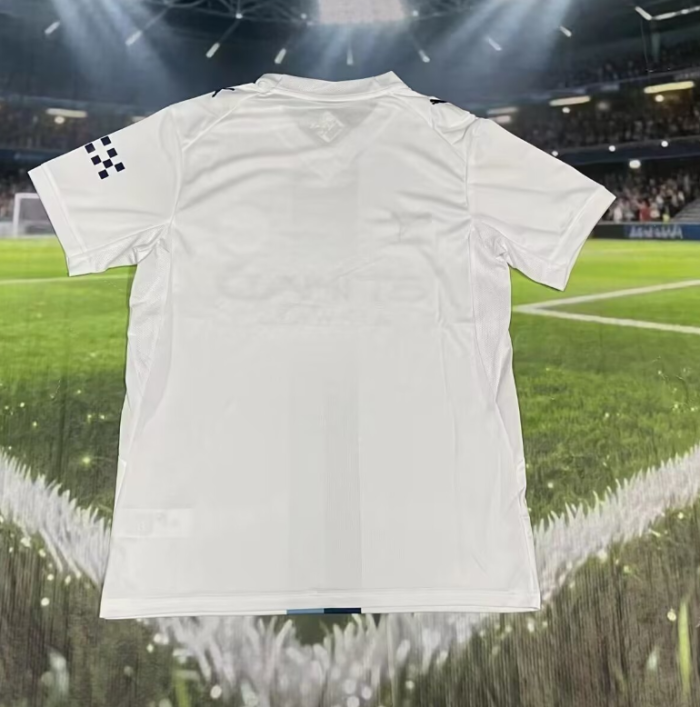 26 27 mens  Manchester City away kit