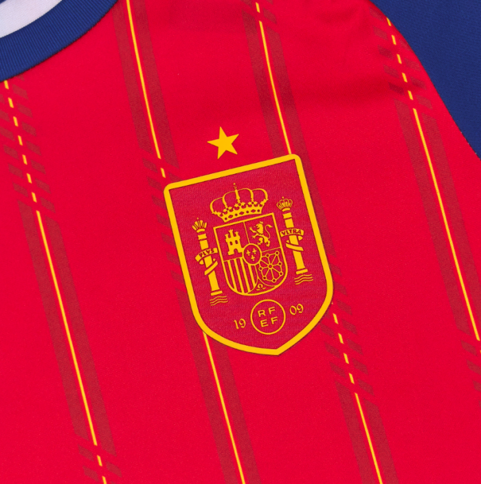 Copy 26 27 kids España Spain home jersey kit