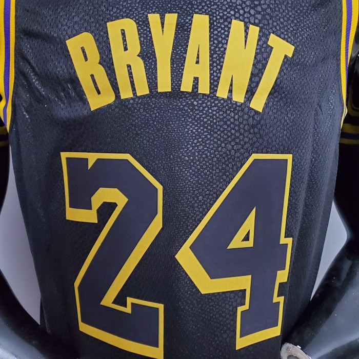 Kobe Bryant Los Angeles Lakers Swingman Jersey Black