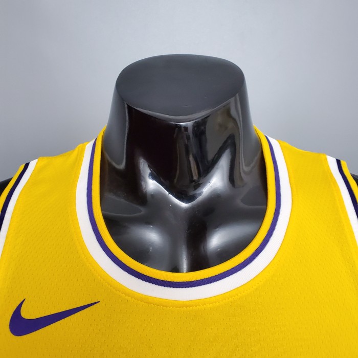 LeBron James Los Angeles Lakers 2020/21 Swingman Jersey Yellow